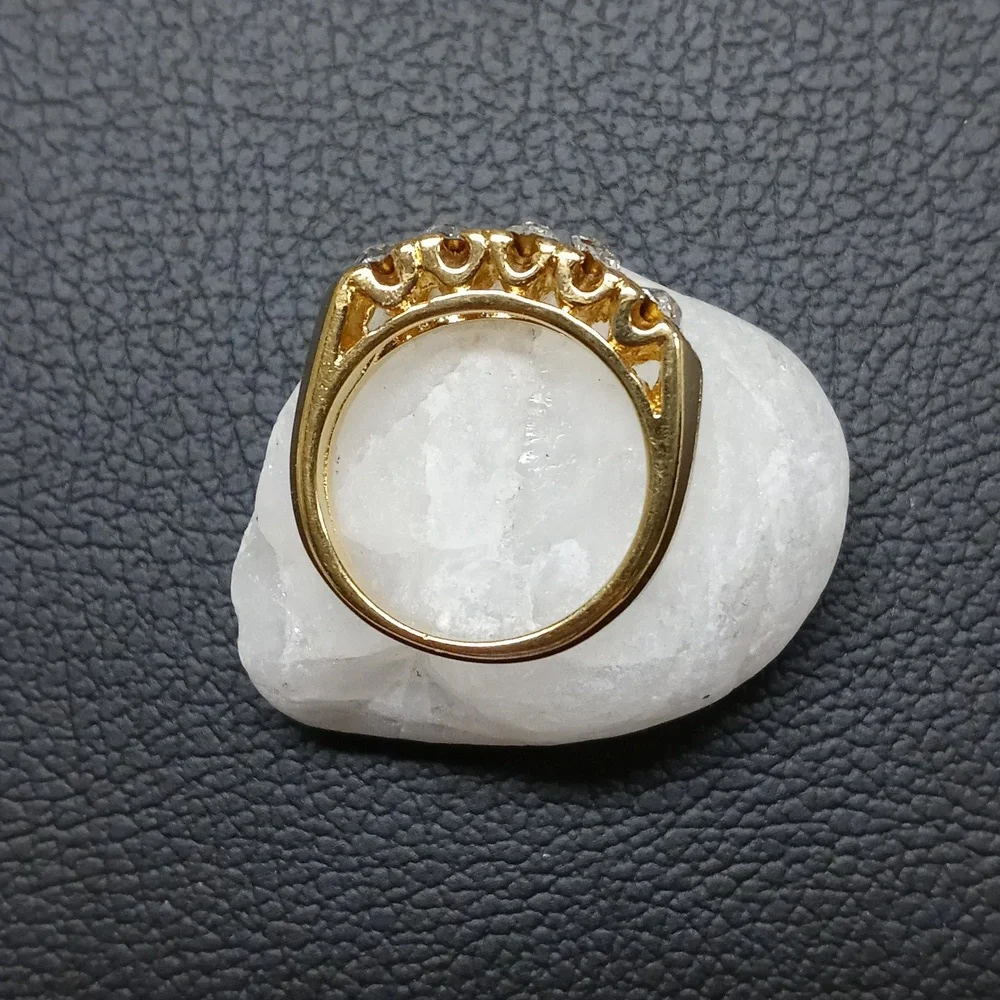 Gold Five Stone Ring Band Size 6 Unisex Ring